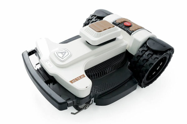 Ambrogio 4.36 Elite RTK robotgressklipper med firehjulstrekk for store og bratte plener.